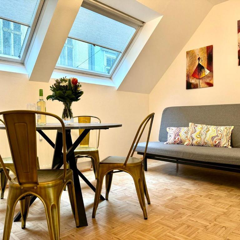 ParkSide by BestChoice - Self Check-in with Parking Option - Apartment mit Balkon - 1