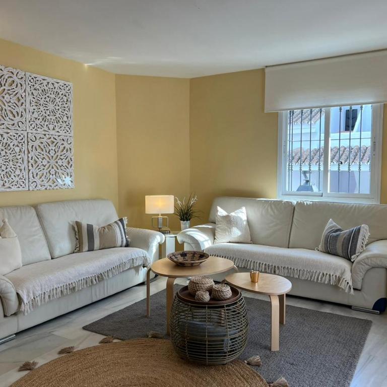 Beautiful 2 bedroom Apartment in Puerto Banus ! - Apartamento de 2 dormitorios - 35