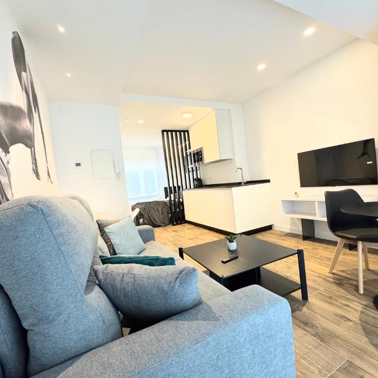 Apartamentos Identia Sport by gaiarooms - Estudio Superior - 11
