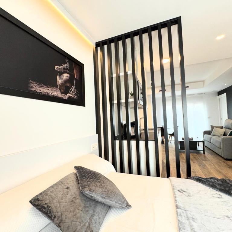 Apartamentos Identia Sport by gaiarooms - Estudio Superior - 32