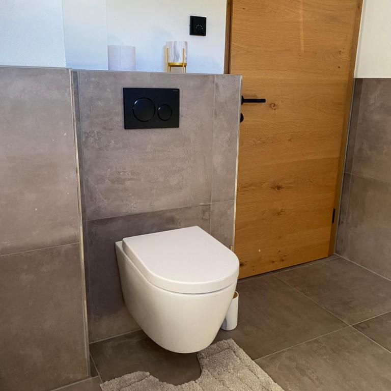 Ferienwohnung Sunnseit - Apartment mit Dusche - 15