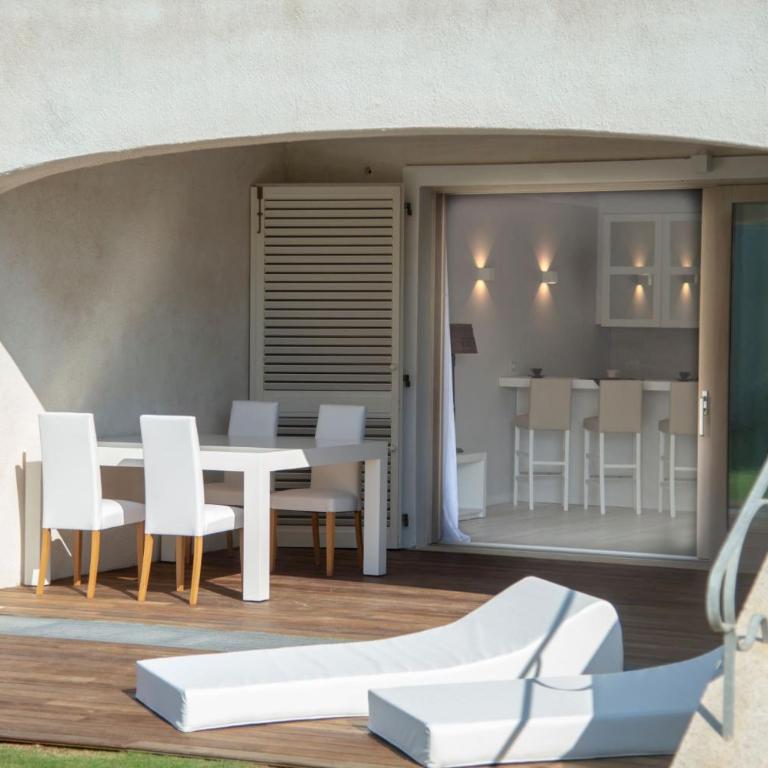 La Sciumara Resort Palau - Appartamento con 2 Camere da Letto e Vista Piscina - 16