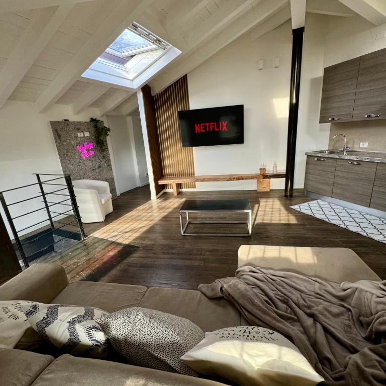 BRIDGE Apt Brescia - Netflix - wifi - Appartamento con 2 Camere da Letto - 11