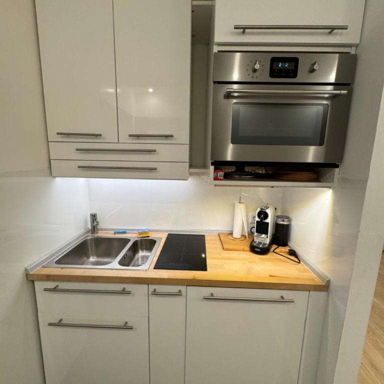 Comfortable Studio Nuremberg - Apartamento de 1 dormitorio - 11