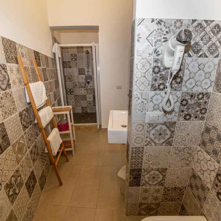 B&B - Le Tre Comari - Camera Tripla con Accesso Disabili - 9