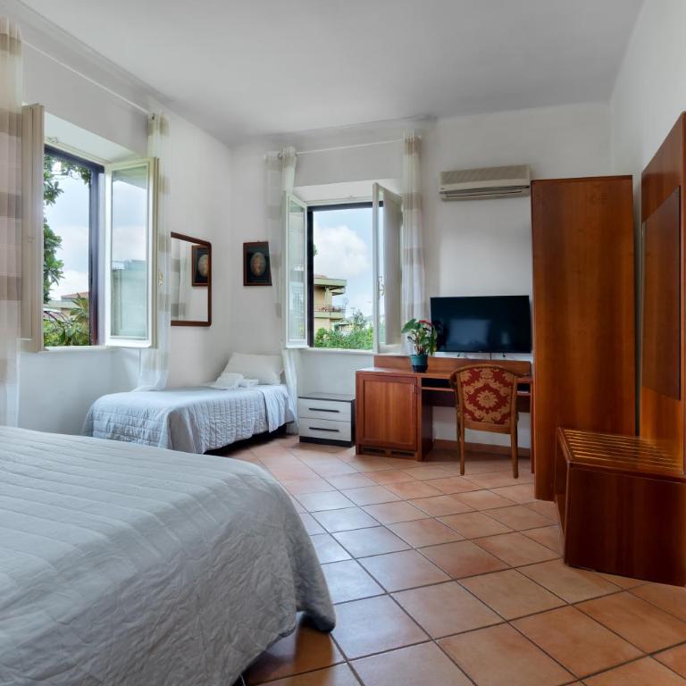 Comfort Rooms Villa Gaia Tor Vergata - Chambre Triple Supérieure - 3