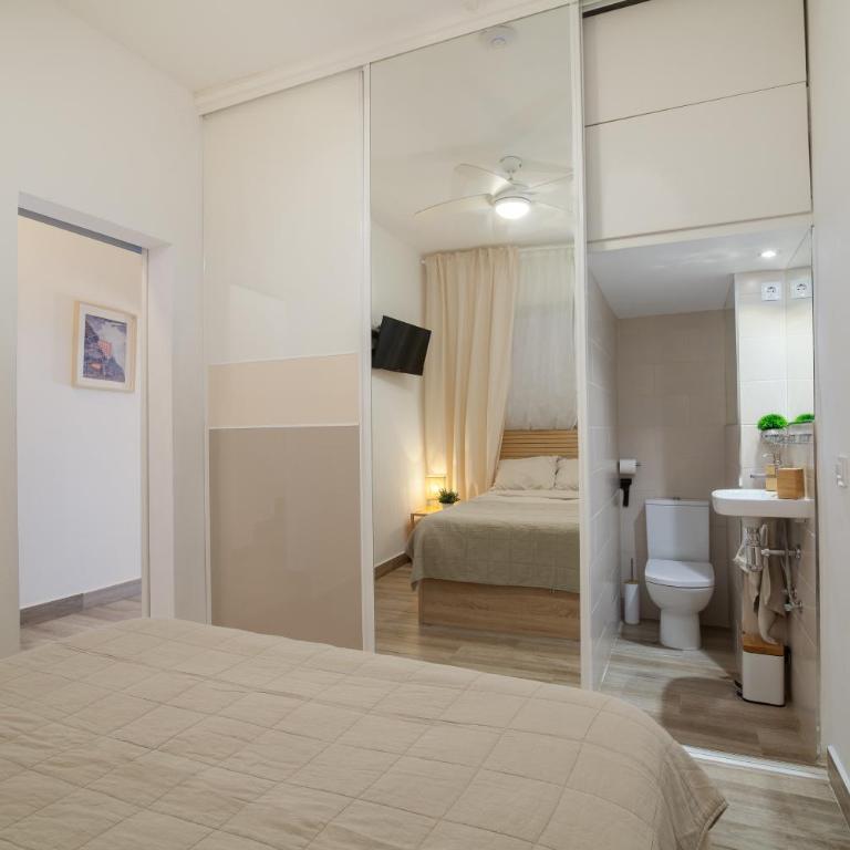 Apartment with balcony - Sunny Holidays Tenerife - Two-Bedroom Apartment - 28