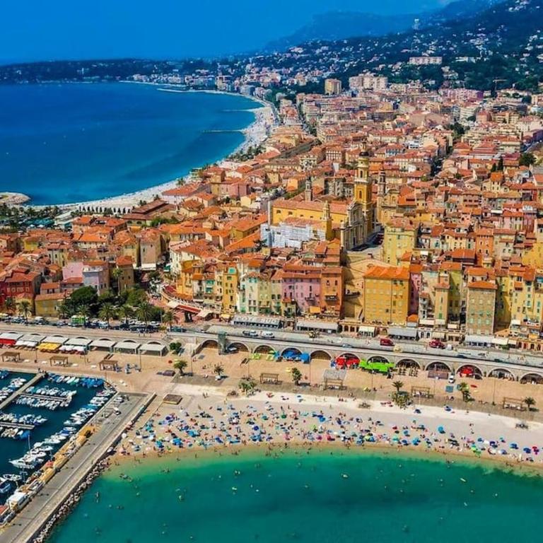 Loft studio avec mezzanine, limitrophe Monaco - Appartement 1 Chambre - 17