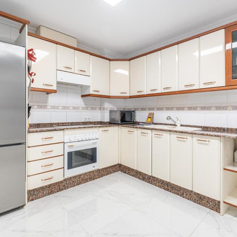 Emalco 1-9 Apartment Levante Beach-Old Town - Apartment - 8