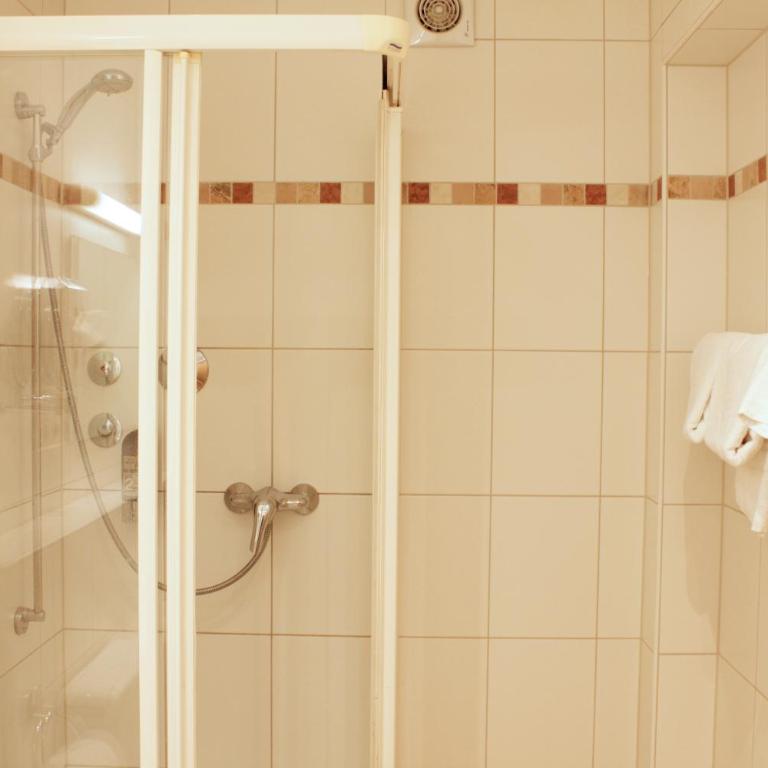 Isar City Hotel - Standard Triple Room - 13