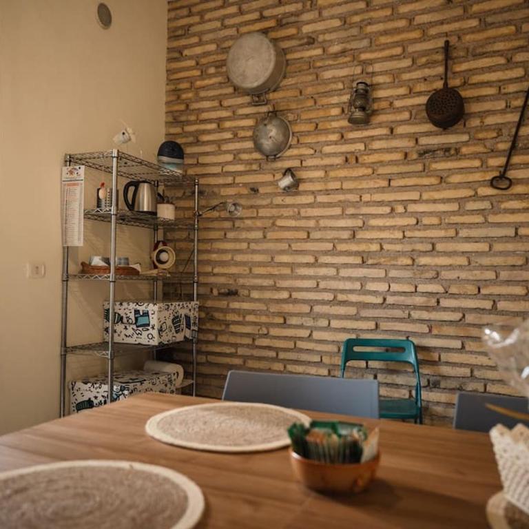TWO-ROOM Apt. under the Aqueduct's ARCH in Pigneto - Appartamento con 2 Camere da Letto - 11
