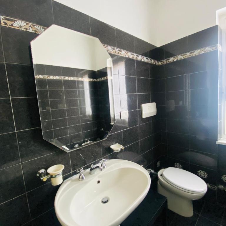 Casa A due passi dal mare - Appartamento con 3 Camere da Letto - 24