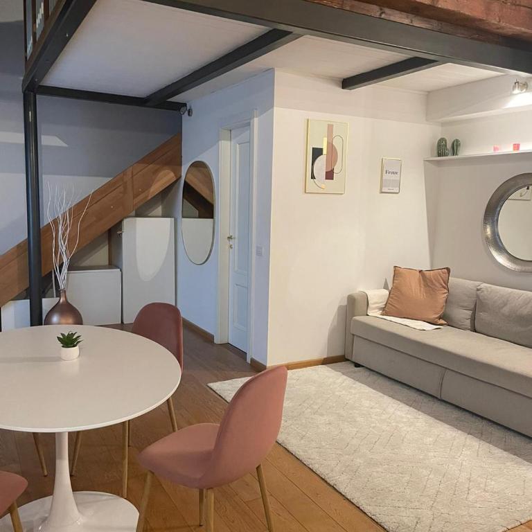 Romantic Apartment in Florence - One-Bedroom Apartment - 7