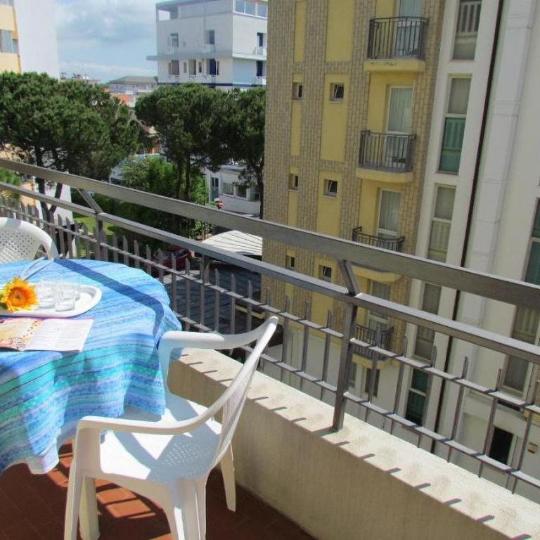 Apartment with balcony 100m from the sea - Apartment - 13