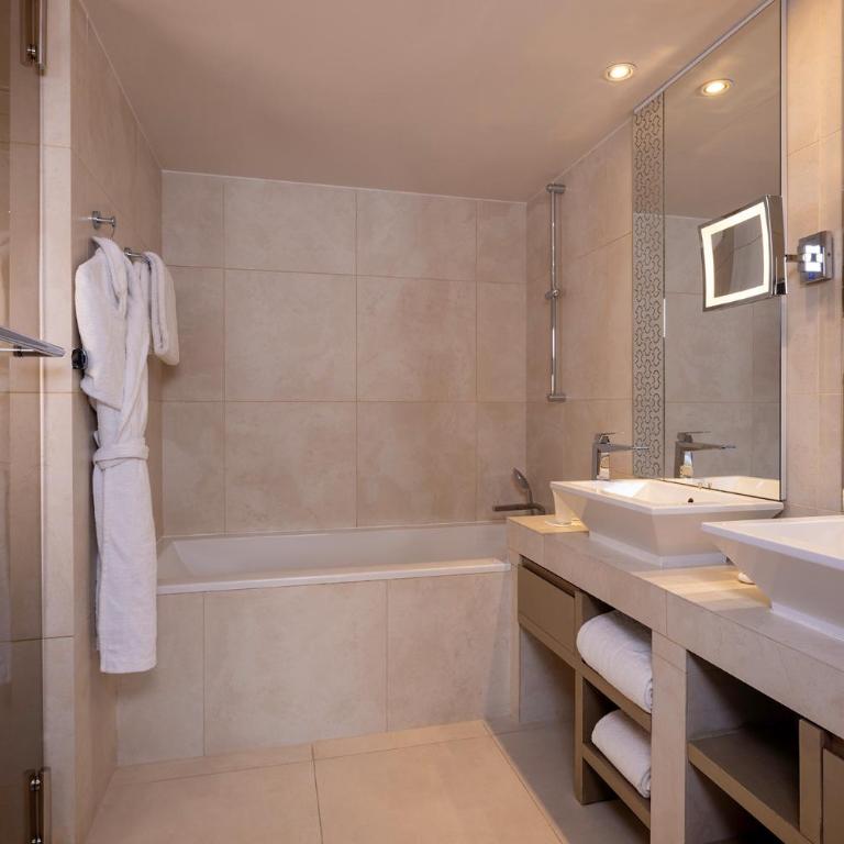 Hôtel Etoile Maillot - Suite - Vue sur Ville - 1