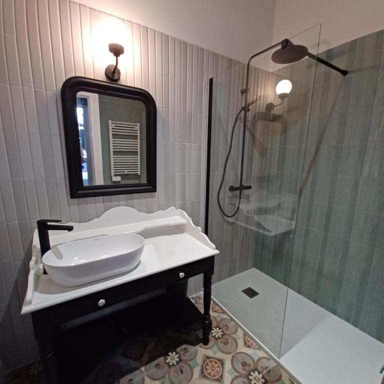 Domaine des 3 Cépages - Apartment with Balcony - 4