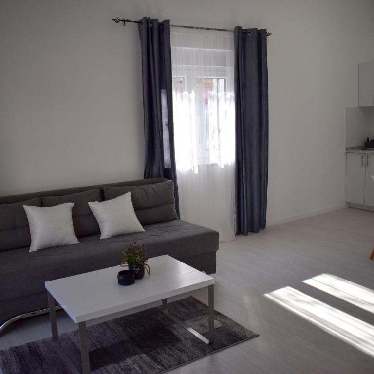 Amal - One-Bedroom Apartment - 11