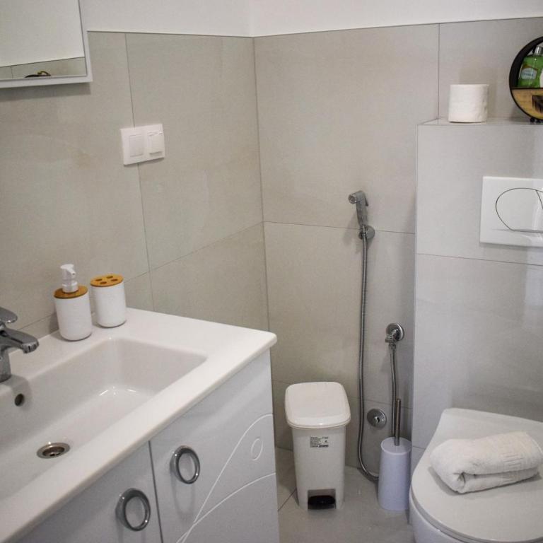 Amal - One-Bedroom Apartment - 15