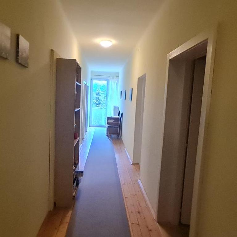 Haus Kolbnitz - Zweibettzimmer mit Gemeinschaftsbad - 3