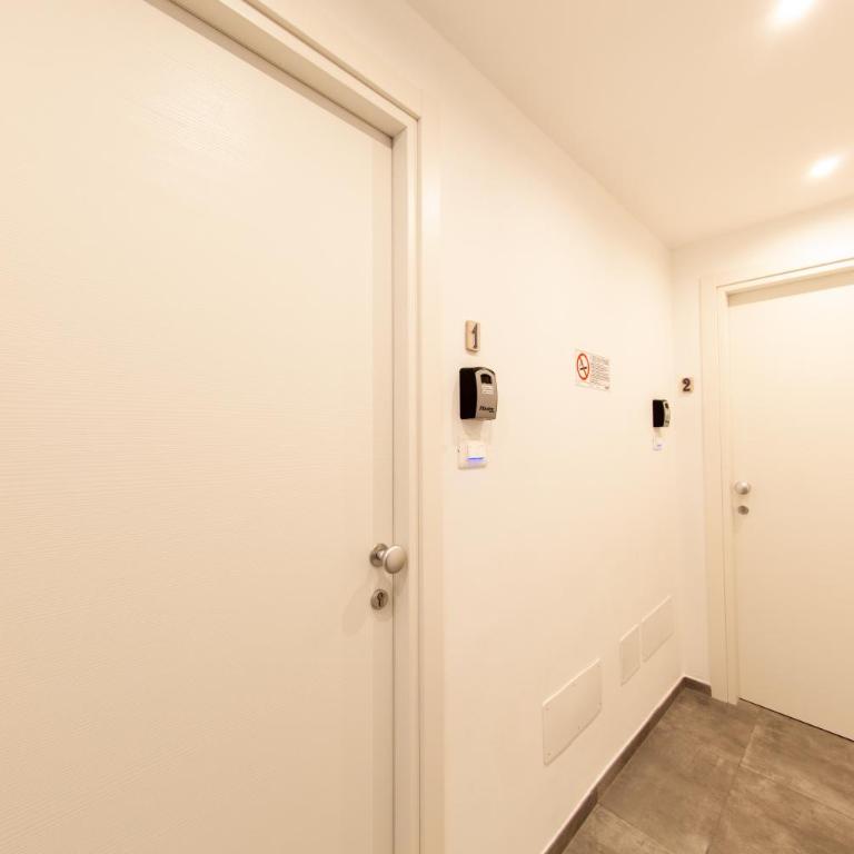 La Spezia Holidays 123 - Double Room with Private Bathroom - 15