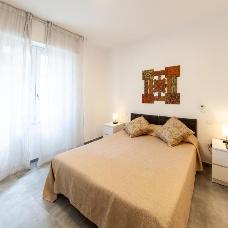 La Spezia Holidays 123 - Double Room with Private Bathroom - 5