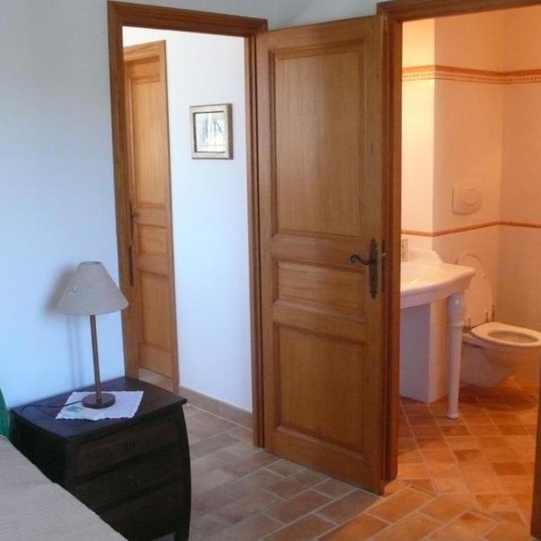 Chambre d'hôtes "La Bastide des Eucalyptus" - Chambre Deluxe (1 Adulte + 1 Enfant) - 3
