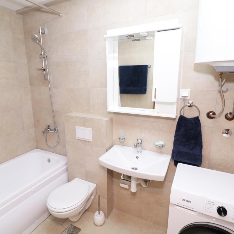 Adria Montenegro Seaview - One-Bedroom Apartment - 12