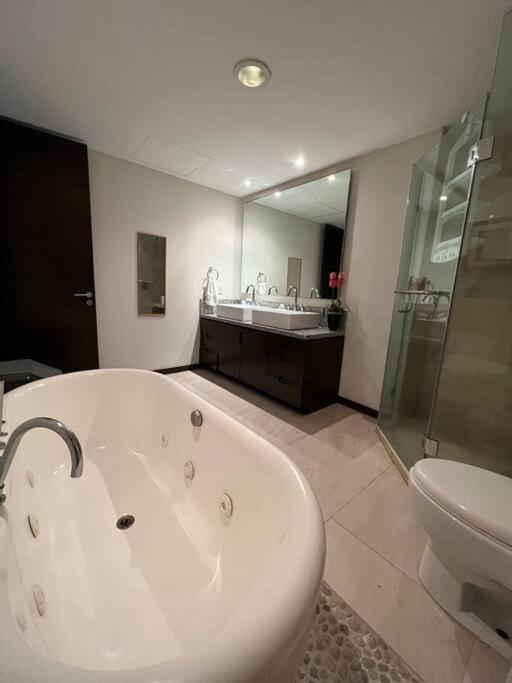 Departamento de Lujo Vista al mar Piso 15 - Three-Bedroom Apartment - 10