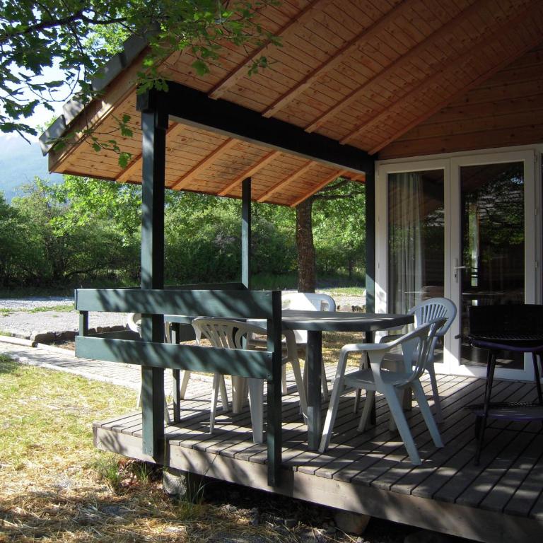 Camping le Petit Liou Sites & Paysages - Two-Bedroom Chalet - 6