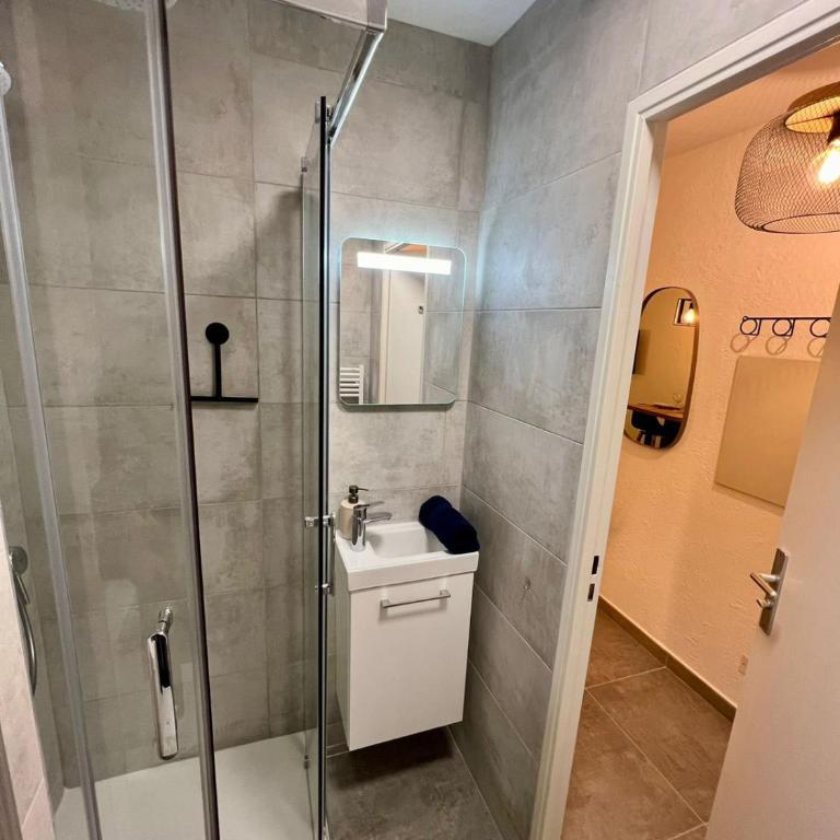 Studio Climatisé, Cosy et Calme au Centre Ville - Appartamento con 1 Camera da Letto - 13