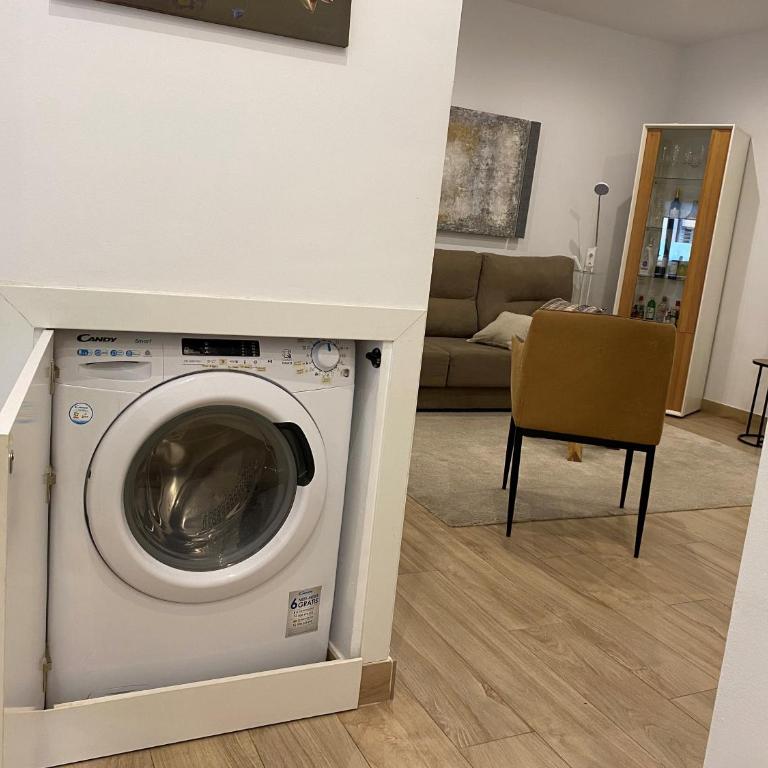 Centrico y Practico piso con entrada independiente - Two-Bedroom Apartment - 14
