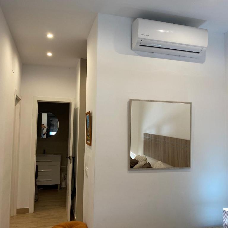 Centrico y Practico piso con entrada independiente - Two-Bedroom Apartment - 21
