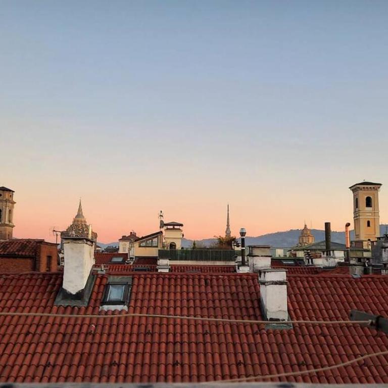 Top View Torino con vista Mole Antonelliana - One-Bedroom Apartment with City View - 32