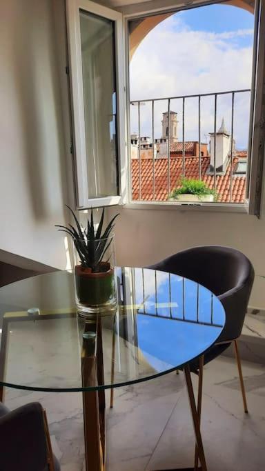 Top View Torino con vista Mole Antonelliana - One-Bedroom Apartment with City View - 10
