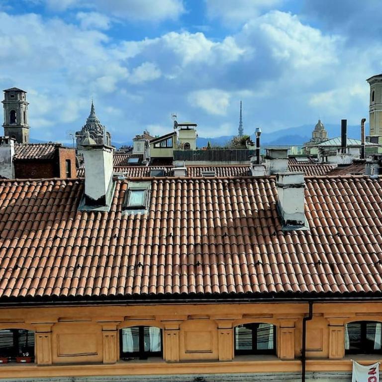 Top View Torino con vista Mole Antonelliana - One-Bedroom Apartment with City View - 8