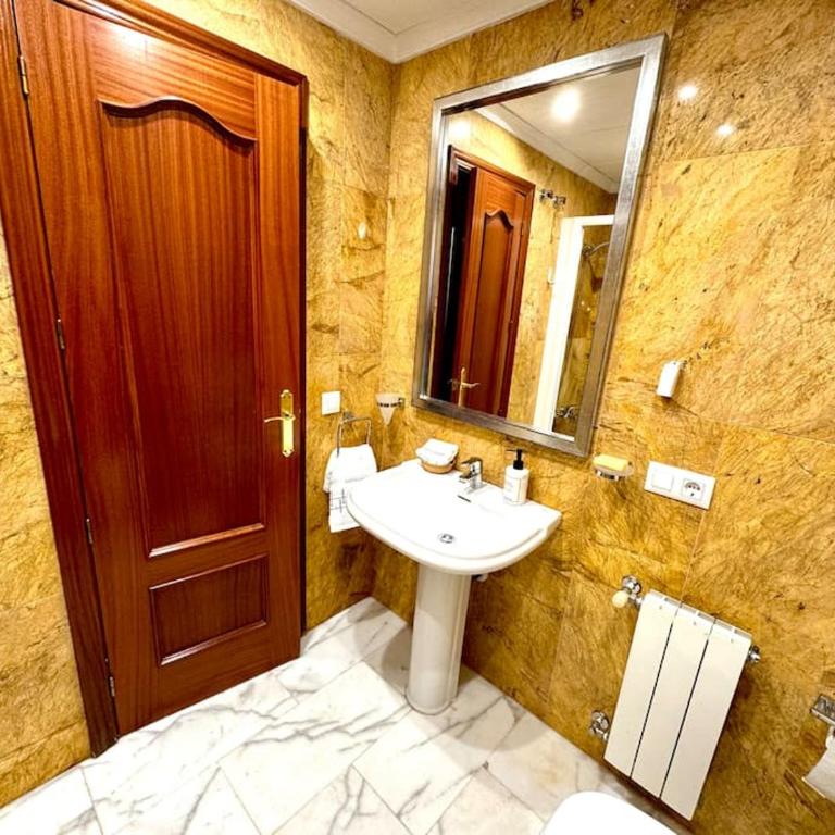 Apartamento en PLENO CENTRO con APARCAMIENTO opcional - Apartamento de 2 dormitorios - 14