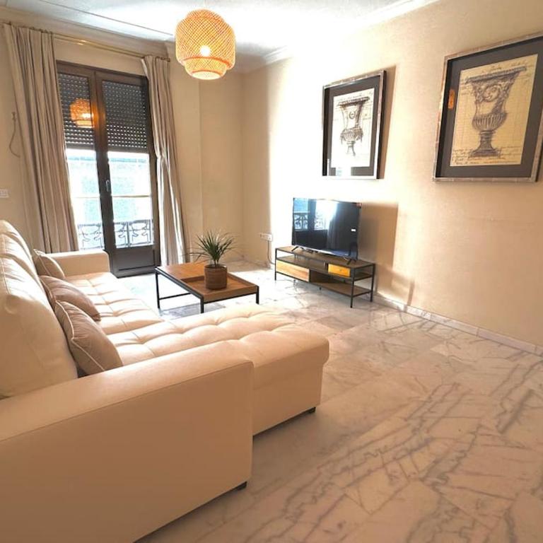 Apartamento en PLENO CENTRO con APARCAMIENTO opcional - Apartamento de 2 dormitorios - 2