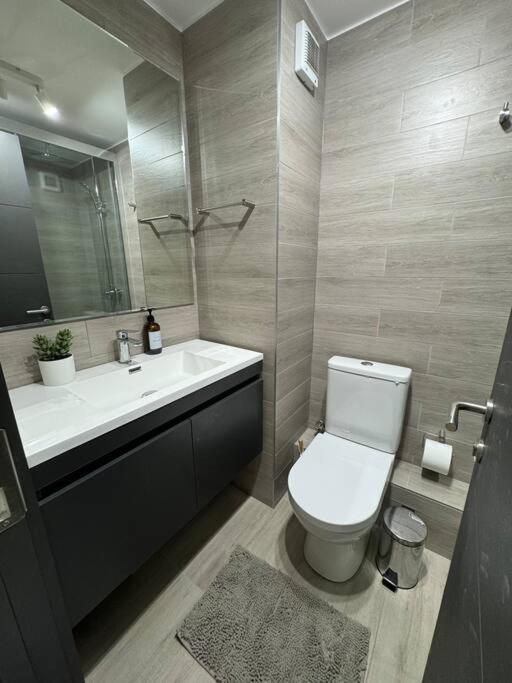 Depa con piscina frente al Lago Llanquihue y vista al volcán - Apartamento de 2 dormitorios - 26