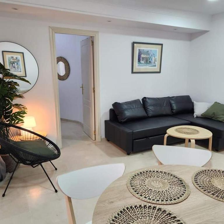 Apartment Beachfront Accommodation - Two-Bedroom Apartment - 4