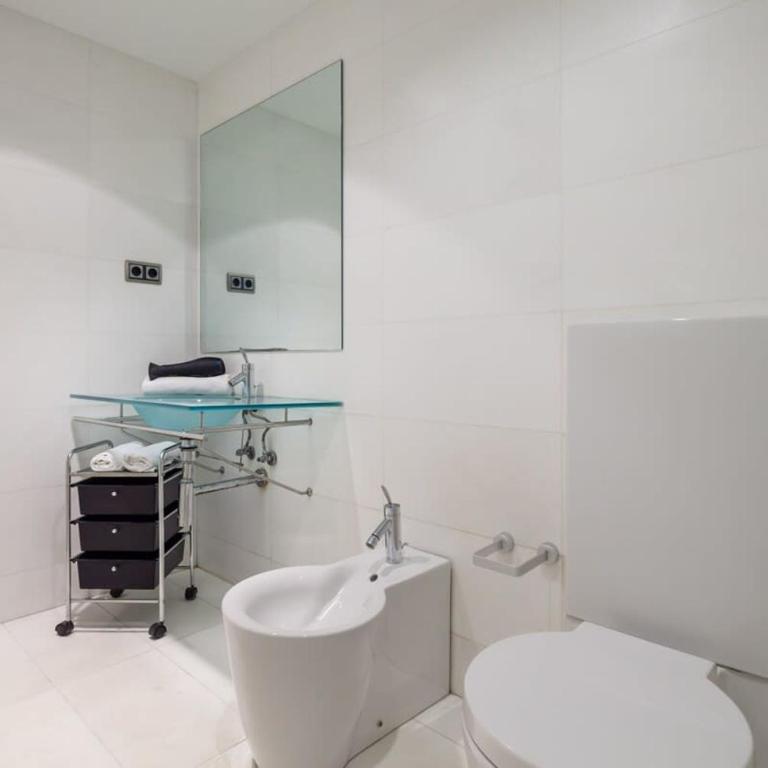 The Collection Barcelona - 3bedroom Duplex with balcony in plaza Cataluña - Apartment - 9