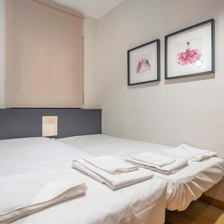 The Collection Barcelona - 2 bedroom with balcony in Eixample 1-1 - Apartment - 23