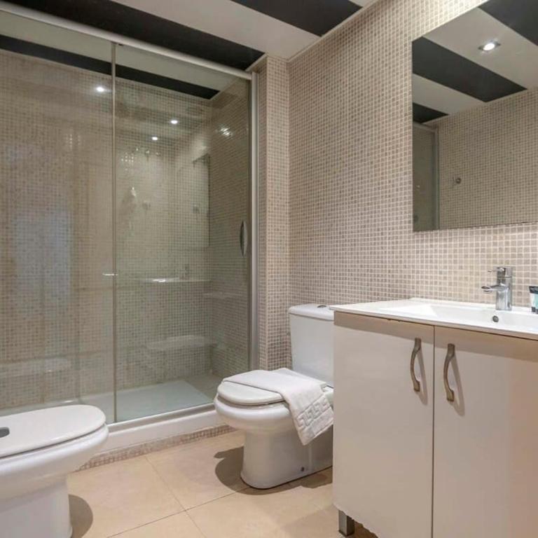 The Collection Barcelona - 2 bedroom with balcony in Eixample 1-1 - Apartment - 25