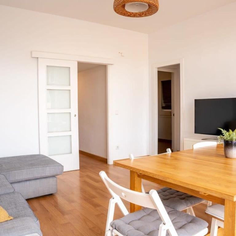 The Collection Barcelona - Bright 4BD with terrace near Arc de Triomf - Apartment - 5