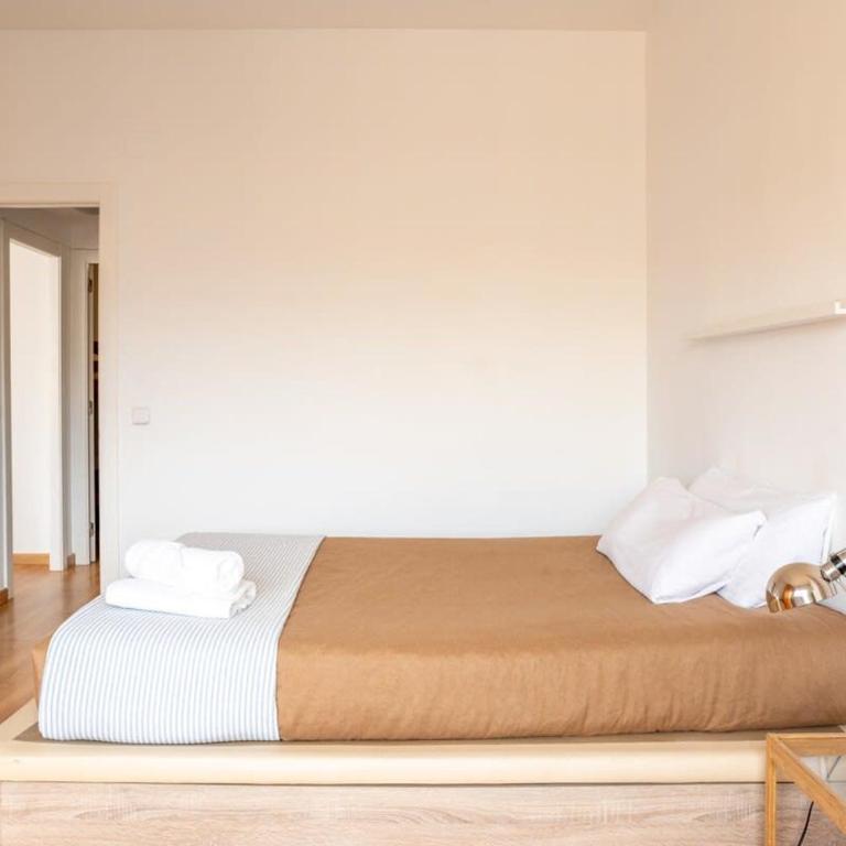 The Collection Barcelona - Bright 4BD with terrace near Arc de Triomf - Apartment - 15