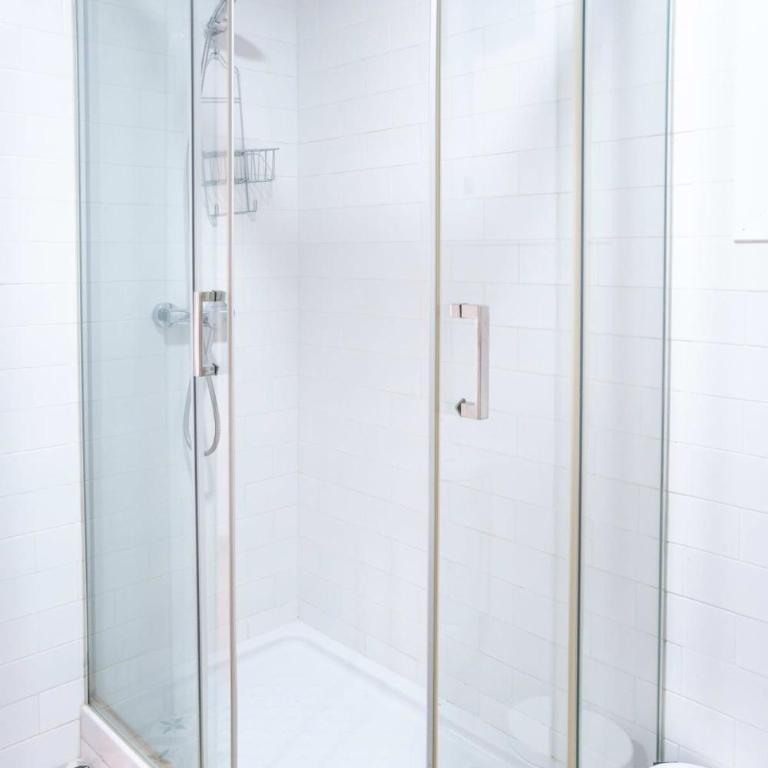 The Collection Barcelona - Bright 4BD with terrace near Arc de Triomf - Apartment - 20