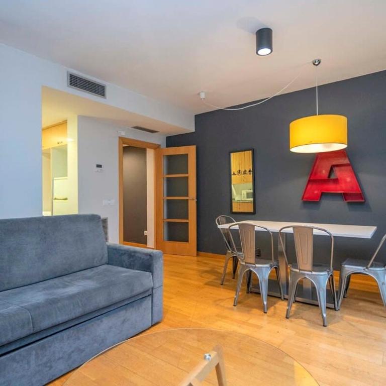 The Collection Barcelona - 2 bedroom Duplex apartment with balcony 4-3 - Apartment - 2