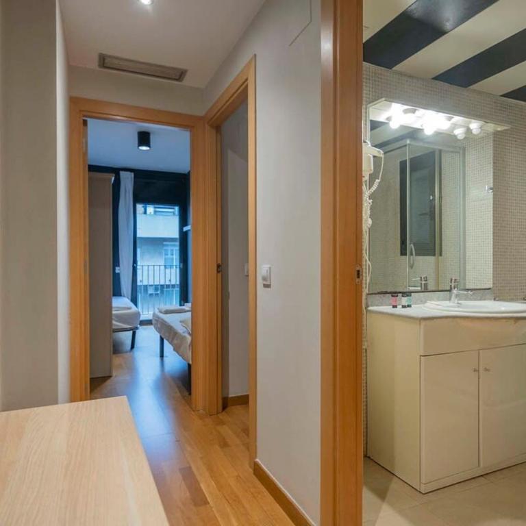 The Collection Barcelona - 2 bedroom Duplex apartment with balcony 4-3 - Apartment - 25