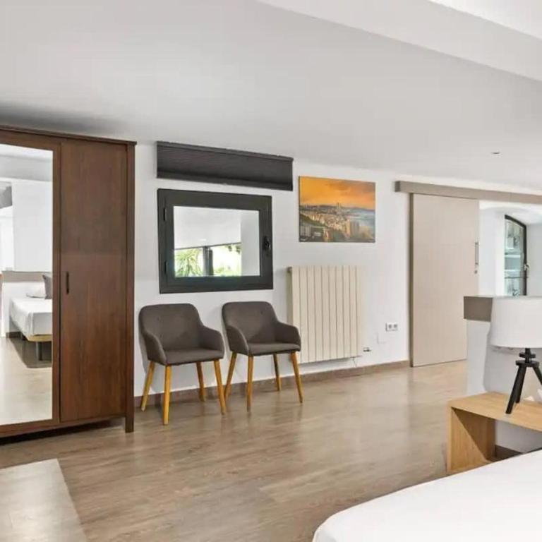 The Collection Barcelona - Huge duplex with private garden next to Las Ramblas - Apartment - 28