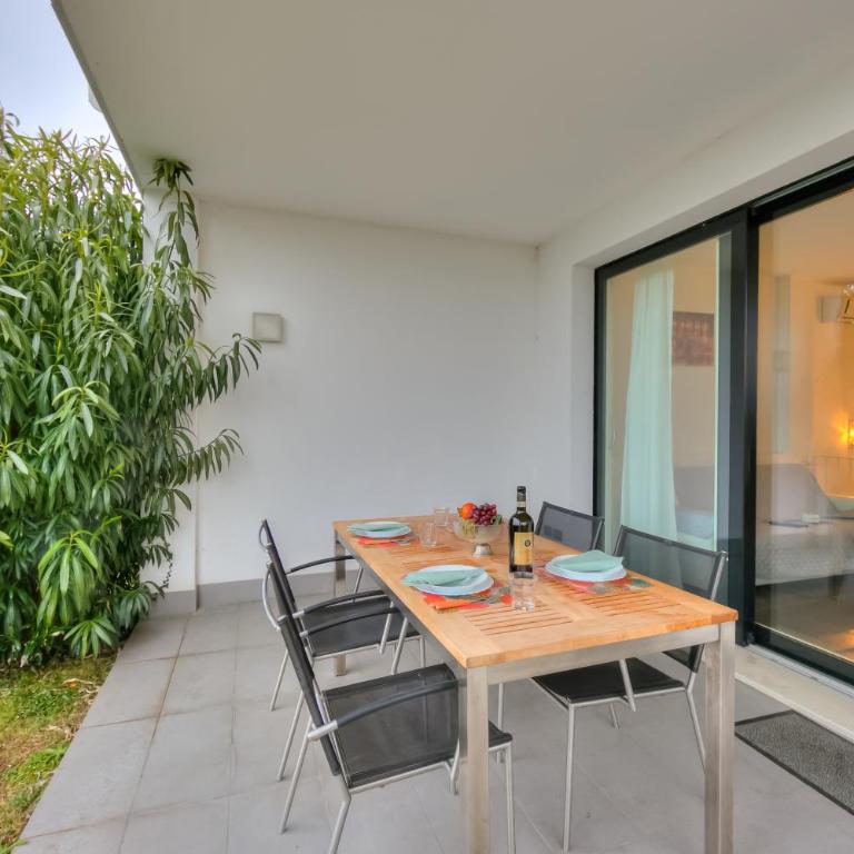 Casa Oleandri With Pool And Lake View - Apartment with Lake View - 5