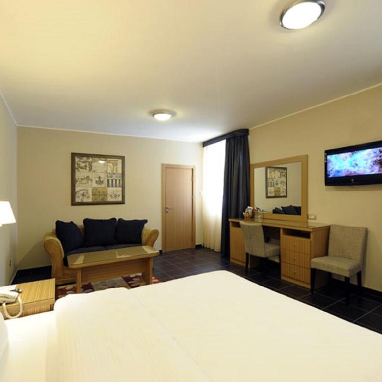 Hotel 1000 Ruza - Junior Room - 6